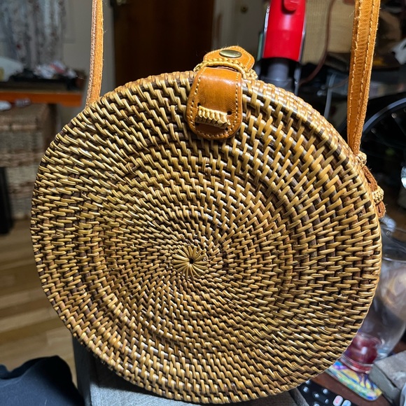 Round raffia purse - Picture 4 of 4